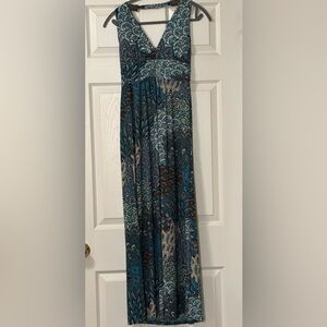 5th & Love Paisley 
Maxi Halter Dress 
Size S EUC